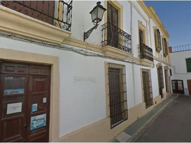 Se vende Casa Adosada OKUPADA en Calle Calle Leonardo Ortega 6 Bentarique, Almería