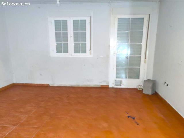Se vende Casa Adosada OKUPADA en Calle Cerrillo 31 Hormigos, Toledo