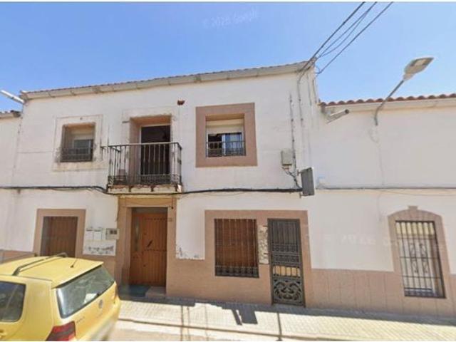 Se vende Casa Adosada OKUPADA en Calle Hernan Cortes 28 Casas de Don Pedro, Badajoz
