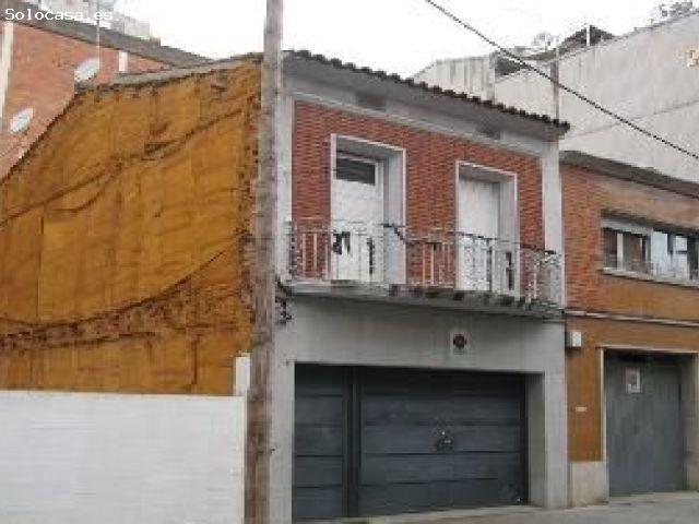 Se vende Casa Adosada OKUPADA en Larra 7 Sabadell, Barcelona