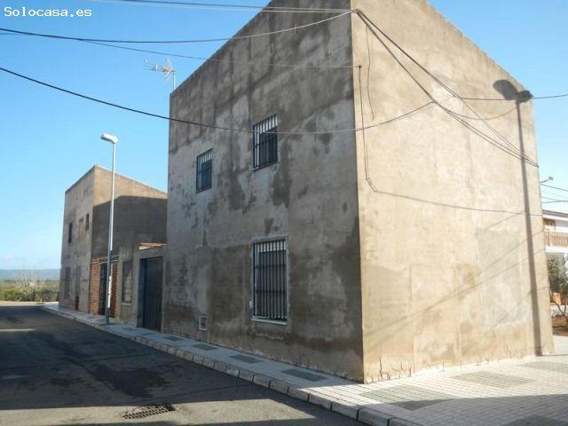 Se vende Casa Adosada OKUPADA en San Jose Obrero 1 Alcalá del Río, Sevilla