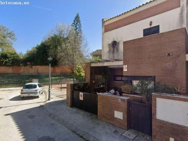 SE VENDE CASA ADOSADA OKUPADA SITUADA EN C/ del Progreso 12, Castilleja de la Cuesta Sevilla