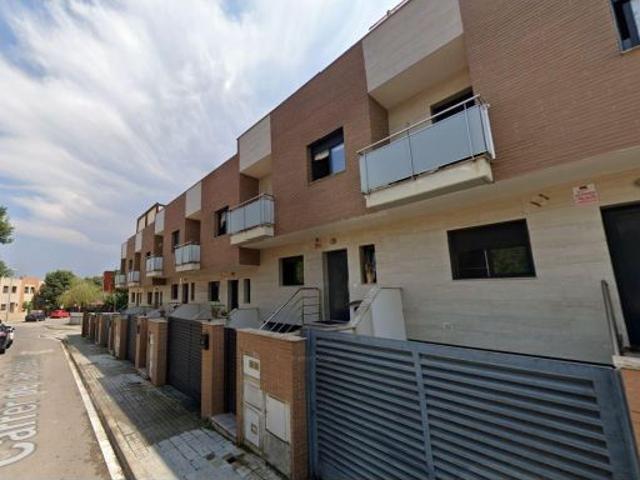 Se vende casa adosada OKUPADO Vilanova i la Geltrú Barcelona