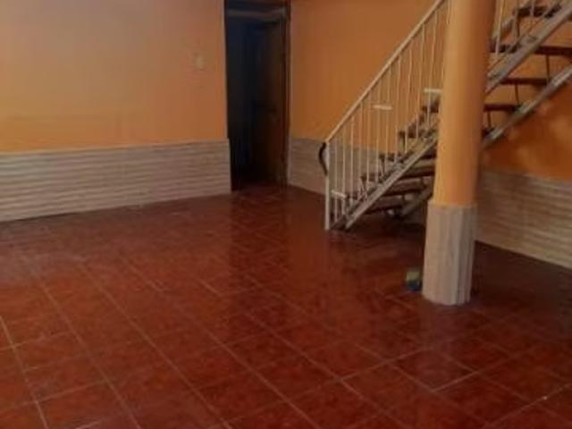 Se vende casa buena ubicación | 4 dormitorios por 230000. 00 en Iquique