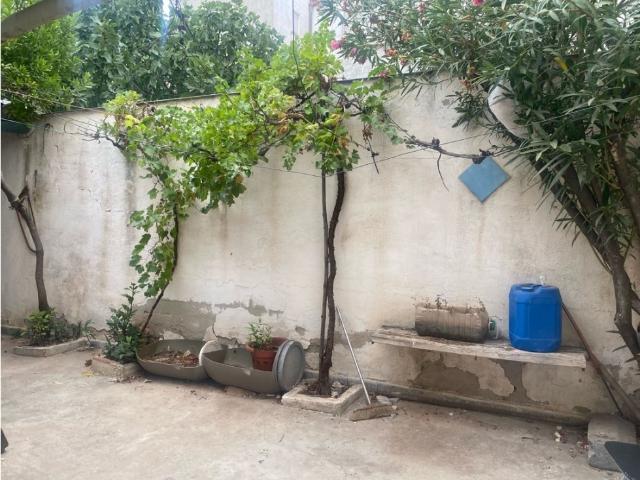 Se vende casa baja zona Chárter