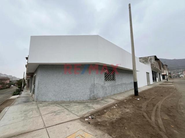 Se Vende Casa Como Terreno De 200M2 En Collique 3Era Etapa