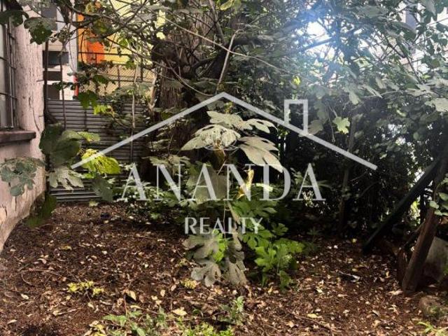 SE VENDE CASA COMO TERRENO EN COL DEL VALLE CENTRO