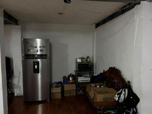 Se vende casa como terreno en Santa Ursula Cerca de Ciudad Universitaria