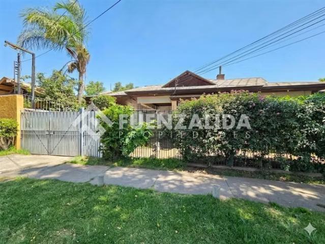 Se vende casa con 382m2 de terreno y 190m2 de const en Macul | 5 dormitorios por 6990.00 en Macul