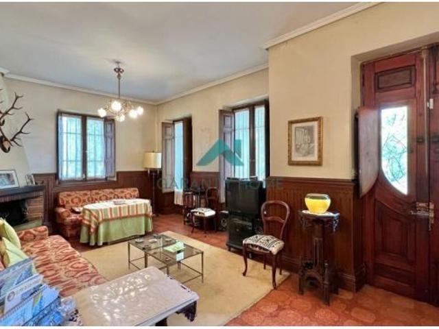 Se vende casa con terreno en Ampuero