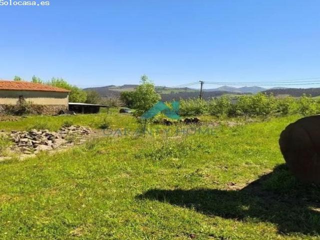 Se vende casa con terreno en Bárcena de Cicero