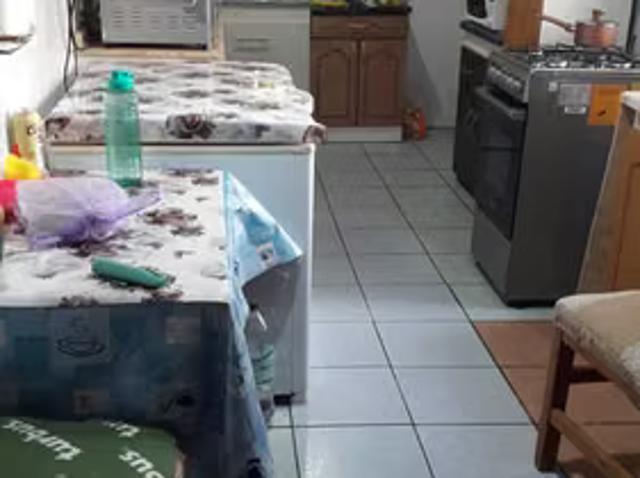 Se Vende Casa con Uso Comercial en Quillón 1313 | dormitorios por 140000. 00 en Quillón