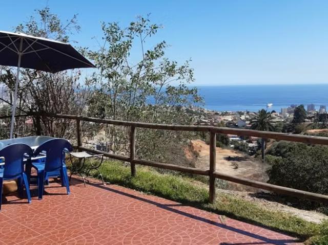 Se vende casa con vista al mar sector agua santa viña de mar | 4 dormitorios por 380000. 00 en Viña del Mar