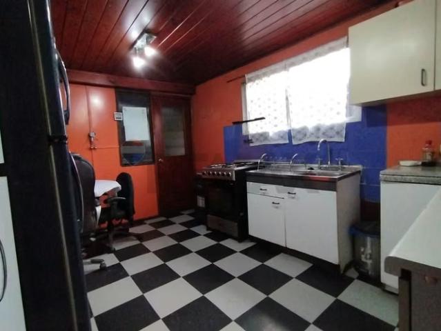 Se vende casa con amplio terreno macul | 3 dormitorios por 5229.00 en Macul