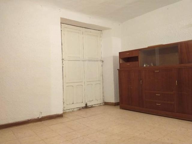 Se vende casa con corral en Campillo de Aragón Zaragoza