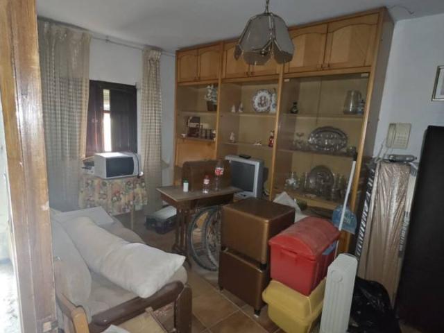 Se vende casa con corral en Huermeda Calatayud