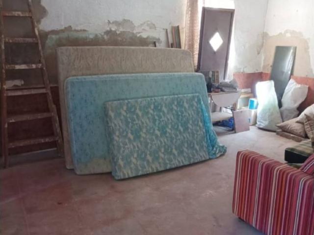 Se vende casa con local en Brea de Aragón