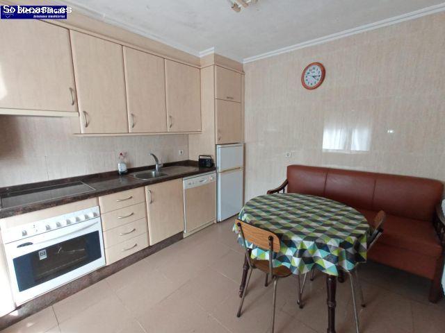 SE VENDE CASA CON NAVE