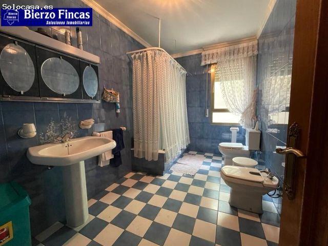 ? SE VENDE CASA CON PARCELA EN MATARROSA ?