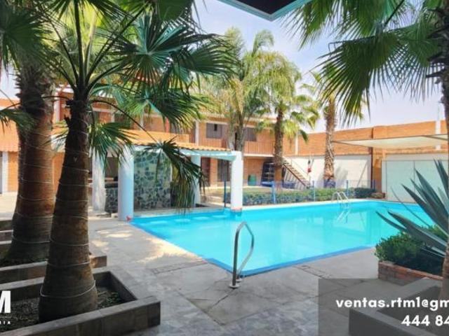 Se vende casa de campo en real del potosi