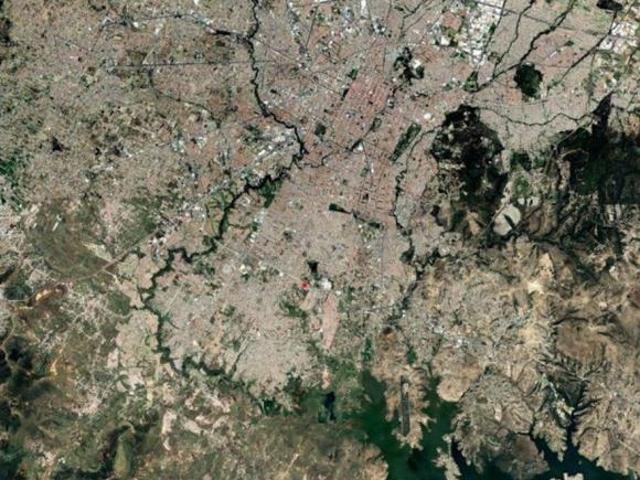 SE VENDE CASA DE DOS NIVELES