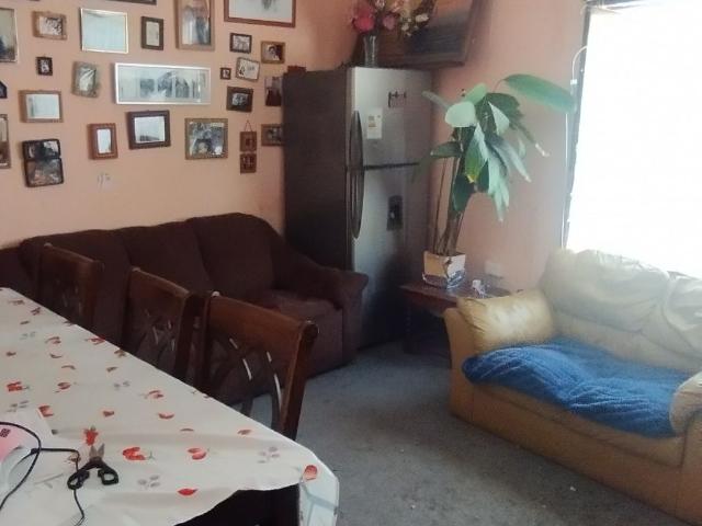 Se vende casa de dos pisos en valparaíso