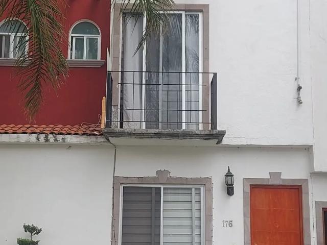 Se Vende Casa de en Blvd. Bernardo Quintana, Cond. B, Parque San Pedro Querétaro