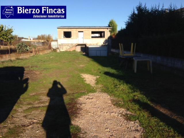 SE VENDE CASA CON FINCA