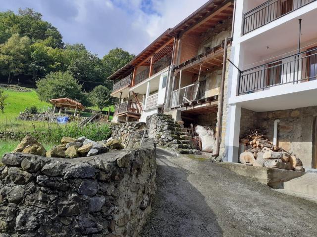 SE VENDE CASA DE PIEDRA DE TRES PLANTAS EN BUSTABLADO ARREDONDO CANTABRIA