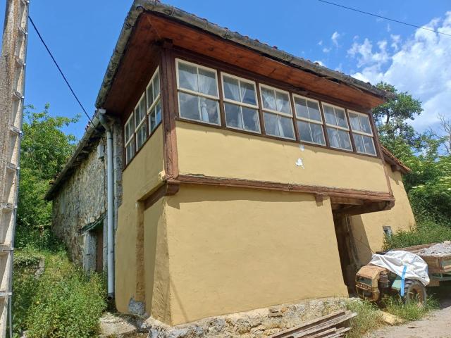 SE VENDE CASA DE PIEDRA EN HAZAS DE SOBA CANTABRIA
