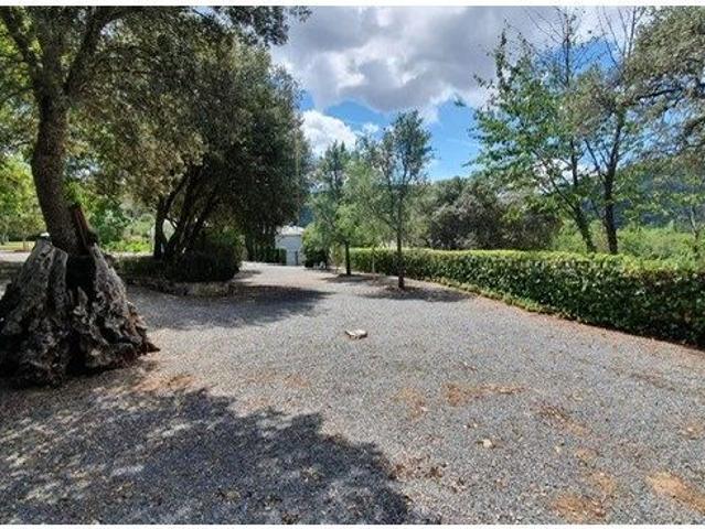 SE VENDE CASA DE PIEDRA HECHA A CAPRICHO, IDEAL CASA RURAL O VIVIENDA