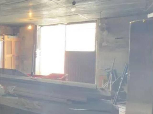 Se vende casa de piedra para reformar en A Merca