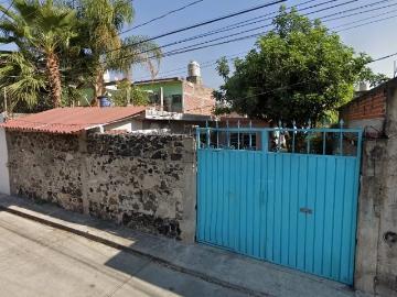 Se Vende Casa de Recuperación Bancaria en 5 de febrero y Rda. las Rosas, Jiutepec Morelos