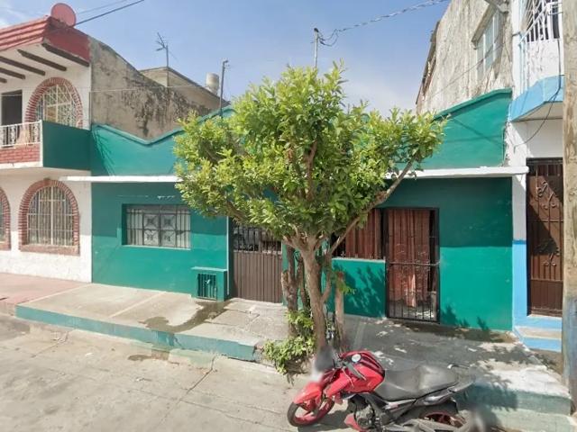 Se Vende Casa de Recuperación Bancaria en C. De La Neveria, Benito Juárez, 82180 Mazatlán, Sin
