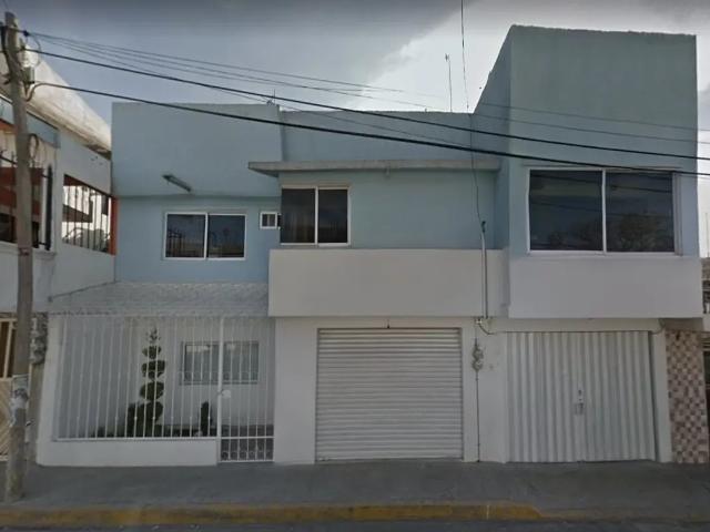 Se Vende Casa de Recuperación Bancaria en Calle 7 Oriente, Col. Centro Tecamachalco, Puebla