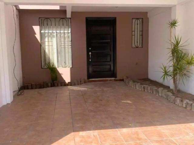 Se Vende Casa de Recuperación Bancaria en Naranjos, Ribera Del Bosque, 22204 Tijuana, B.C