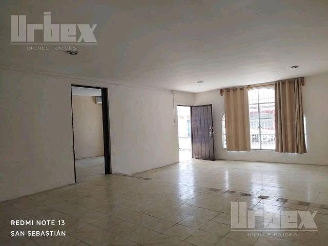 Se vende casa de una planta con excelente ubicaci?n en el barrio tradicional de Santa Ana, Campeche