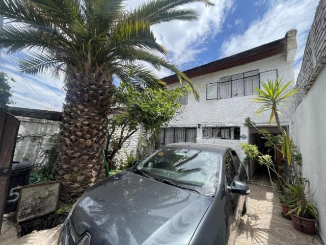 Se Vende Casa de 2 pisos, 209 m2 terreno, arboles Frutales