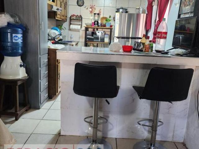SE VENDE CASA DE 2 PLANTAS EN COL. SAN RAFAEL CÉNTRICO $1&apos 680,000