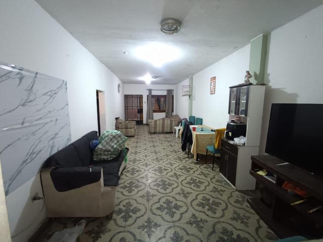 Se Vende Casa De 3 Pisos 10 Habitaciones En Lucyana Carabayllo
