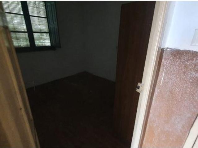 SE VENDE CASA DE 70 M2 CON FINCA DE 1900M2 EN ALMAZCARA
