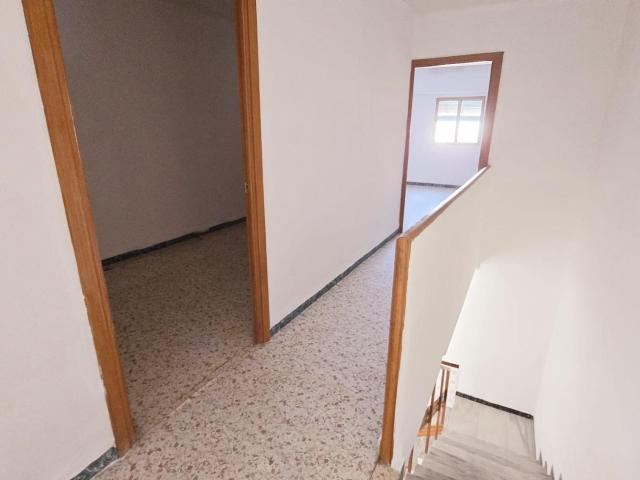 SE VENDE CASA ECONOMICA EN VVA DE CORDOBA
