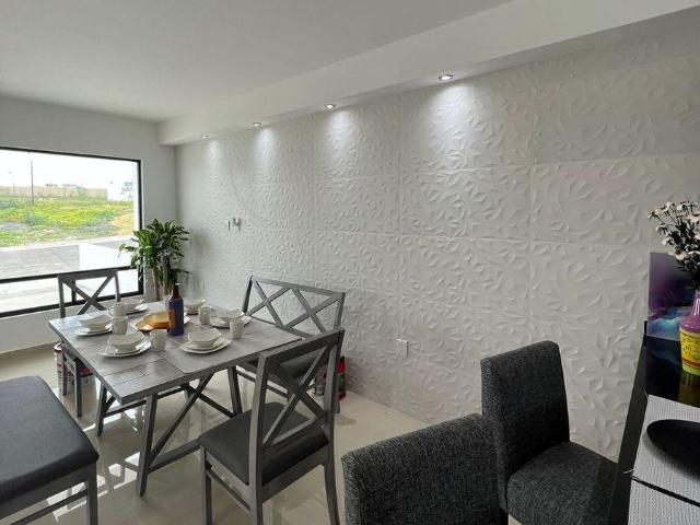 Se Vende Casa en Meseta Habitat Residencial, 3 Recamaras, 3.5 Ba?os, Preciosa !