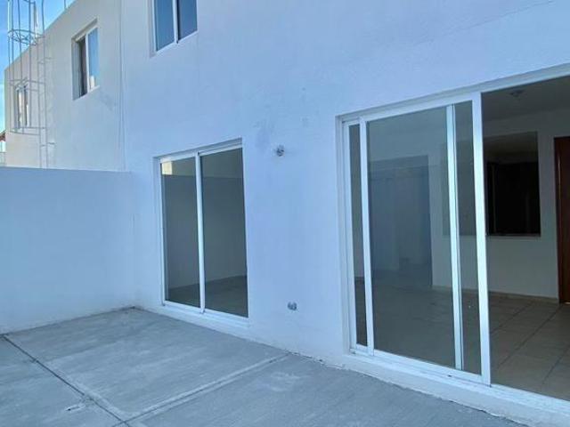 Se Vende Casa en Misi?n San Joaqu?n Gran Ubicaci?n, 3 Recamaras, 2.5 Ba?os !
