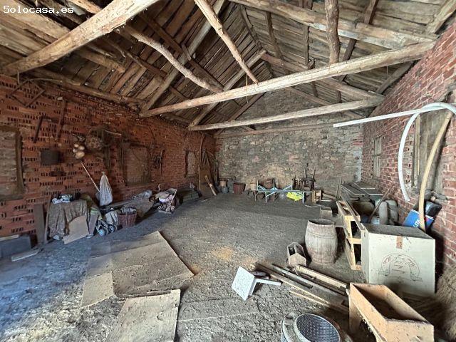 SE VENDE CASA EN NOCEDA DEL BIERZO