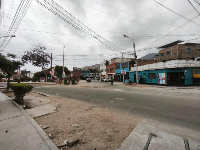 Se Vende Casa En Av Amancaes Zona Comercial