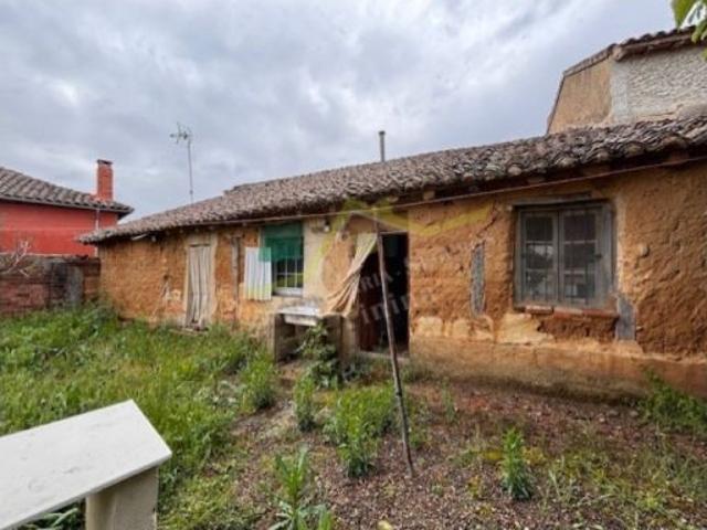 Se vende casa en Abia de las Torres