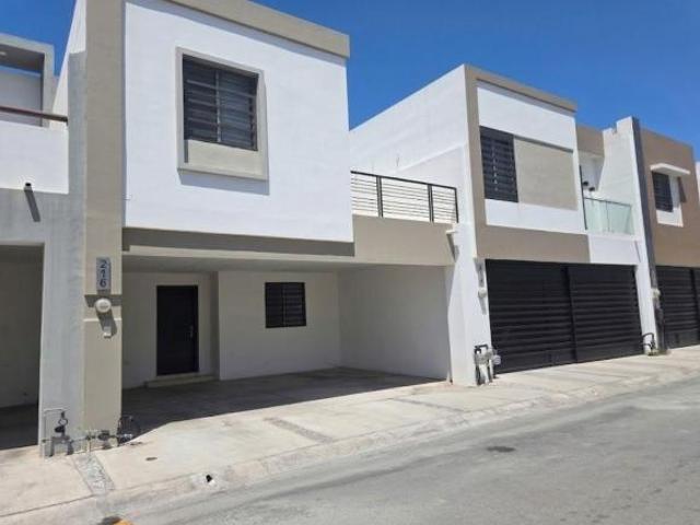 SE VENDE CASA EN ALMERIA 3 APODACA N.L