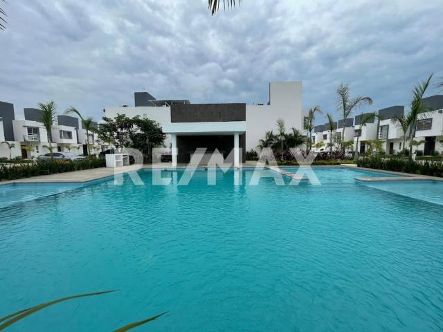 Venta de Casa Amueblada y Equipada Coto con Alberca Seguridad 24/7 Bahia de Banderas