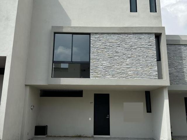 Se VENDE casa en ALTIKA, ZAPOPAN, JALISCO